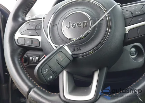 2019 Jeep Compass Latitude 4X4 z USA, uszkodzony, nr VIN 3C4NJDBB7KT596903